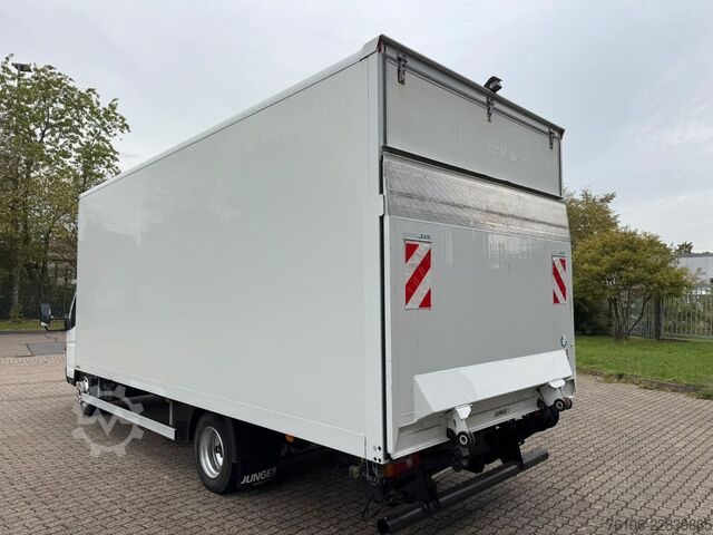 LKW mit Kofferaufbau FUSO Canter 7C15 Koffer mit Ladebordwand
