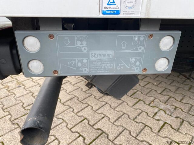 Transporter mit Koffer FUSO Canter 7C15 Koffer mit Ladebordwand