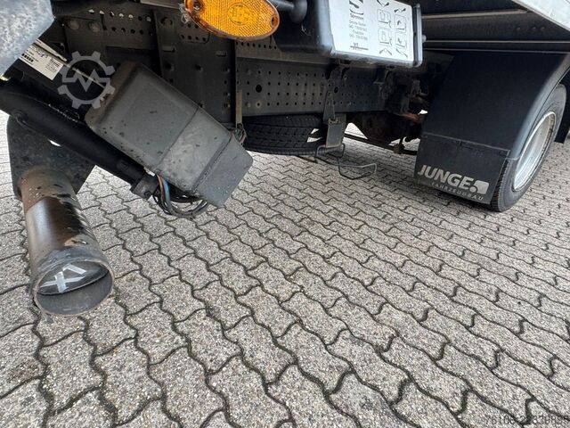 LKW mit Kofferaufbau FUSO Canter 7C15 Koffer mit Ladebordwand