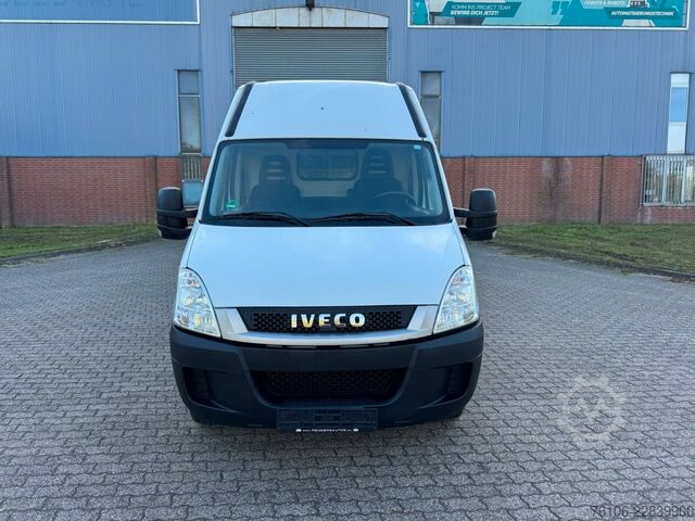 Kastenwagen hoch IVECO Daily 50C17 Kastenwagen 3 liter *AHK*