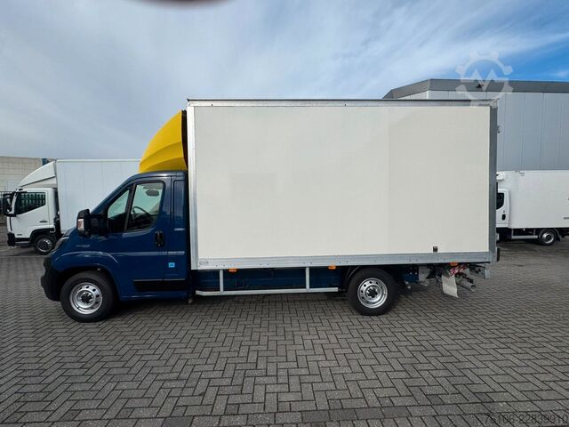 Transporter mit Koffer FIAT Ducato Koffer mit LBW *Klima*Kamera*Navi*