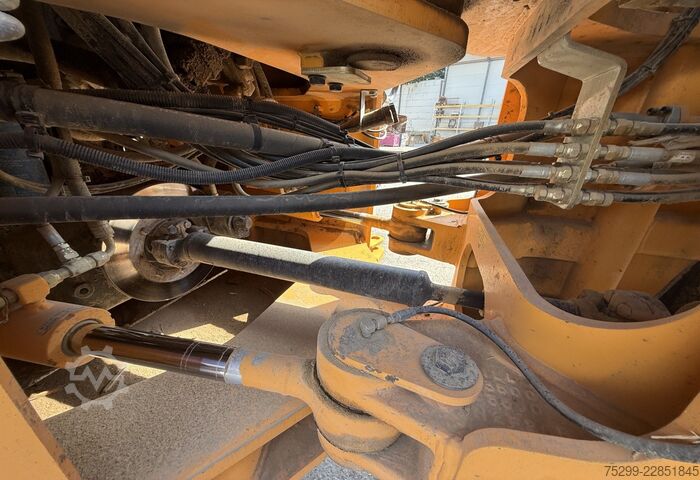 2013 Hyundai HL 760-9A Radlader Sonstige HL 760-9A Radlader / Swiss-Vehicle