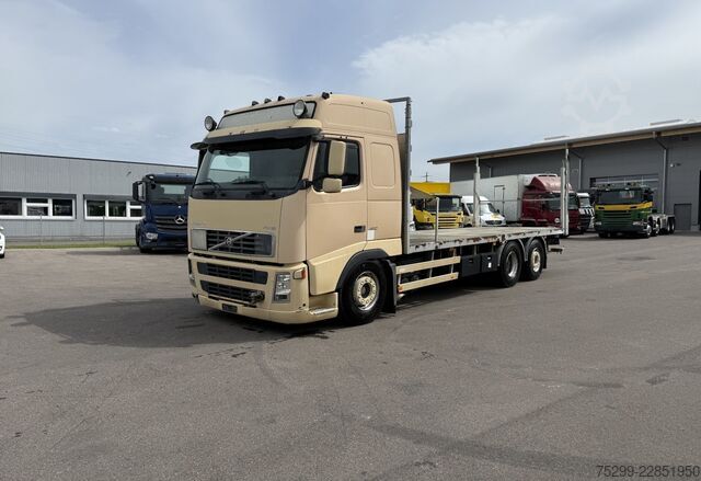 2005 Volvo FH12-460 6x2 flatbed truck Volvo Trucks FH12-460 6x2 Brücke / Swiss-Vehicle