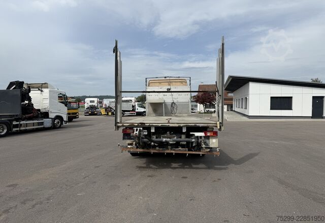 2005 Volvo FH12-460 6x2 flatbed truck Volvo Trucks FH12-460 6x2 Brücke / Swiss-Vehicle