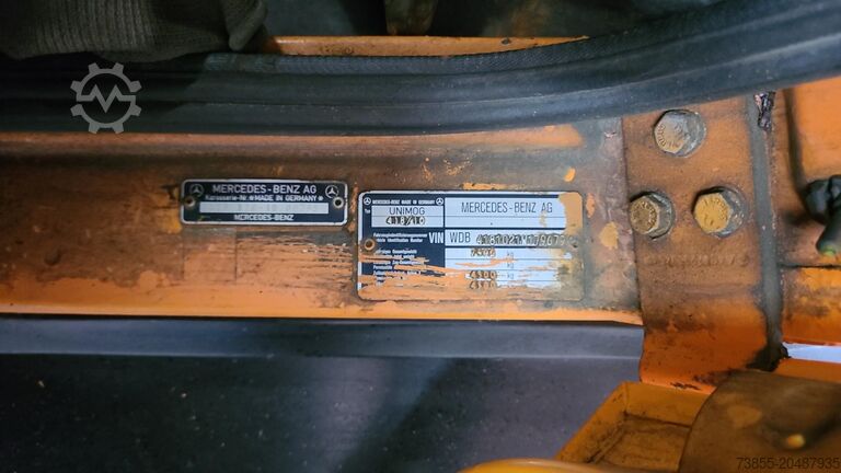 Nutzfahrzeug - Kipper Mercedes-Benz Unimog 418/10