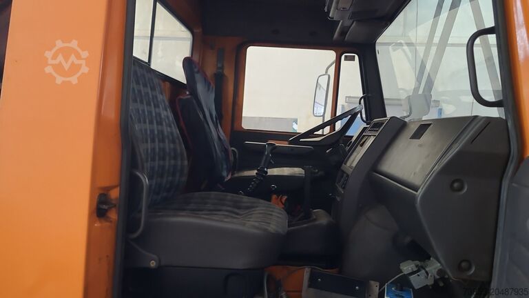 Nutzfahrzeug - Kipper Mercedes-Benz Unimog 418/10