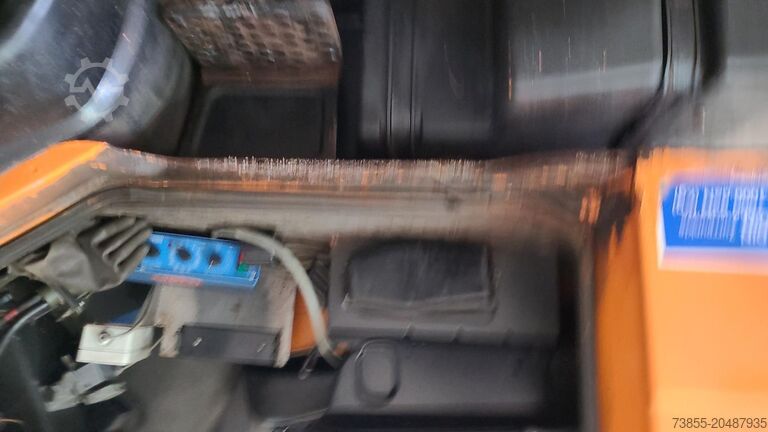 Nutzfahrzeug - Kipper Mercedes-Benz Unimog 418/10