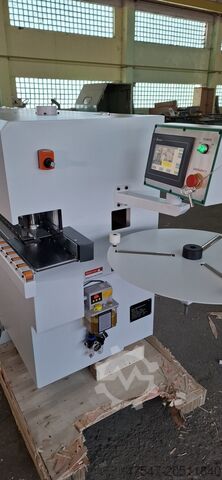 Kantenanleimmaschine WOODLAND MACHINERY  