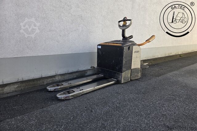 Niederhubwagen Crown WT 3040