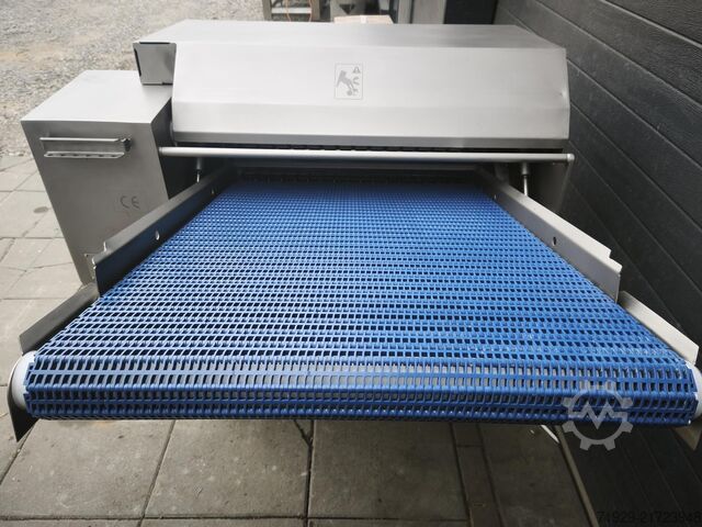 Marel skinning machine, model SK 15-320, YEAR Marel SK 15-320