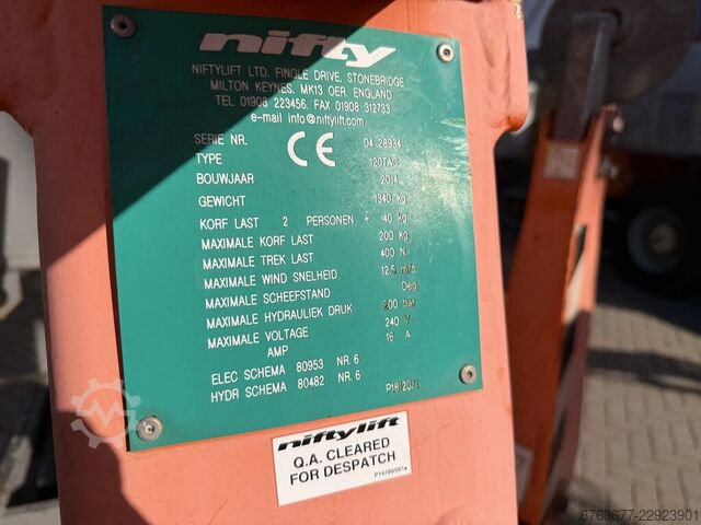 Nifty Lift 120 TAC Anhänger-Arbeitsbühne Elektrisch 12,2 m Arbeitshöhe Baujahr 2014 Niederländisches NIFTYLIFT 120 TAC Aanhanger hoogwerker Elektrisch 12.2M Werkhoogte 2014 NL kenteken