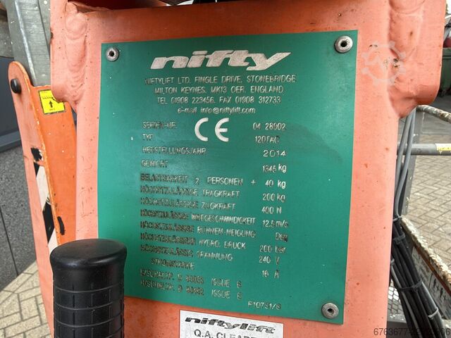 Nifty Lift 120 TAC Anhänger-Arbeitsbühne Elektrisch 12,2 m Arbeitshöhe Baujahr 2014, Deutsche Zulass NIFTYLIFT 120 TAC Aanhanger hoogwerker Elektrisch 12.2M Werkhoogte 2014 DE Registratie
