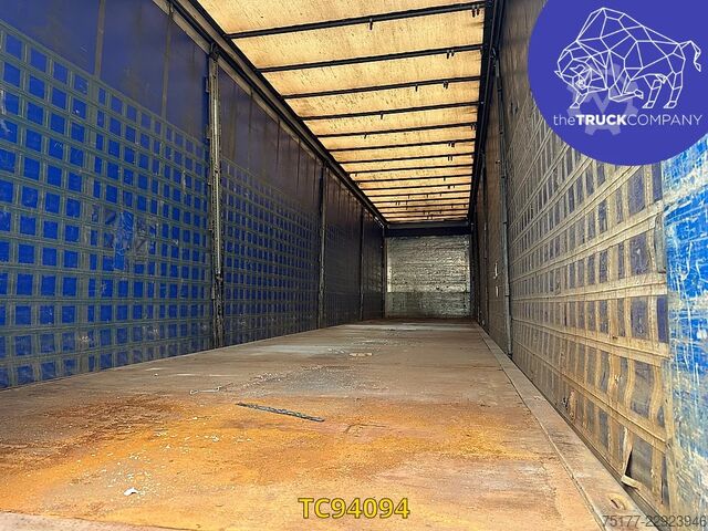Sliding tarpaulins Schmitz Cargobull 
