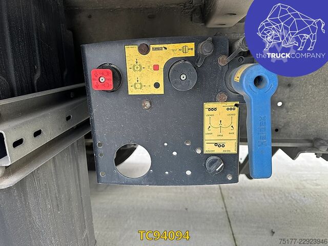 Sliding tarpaulins Schmitz Cargobull 