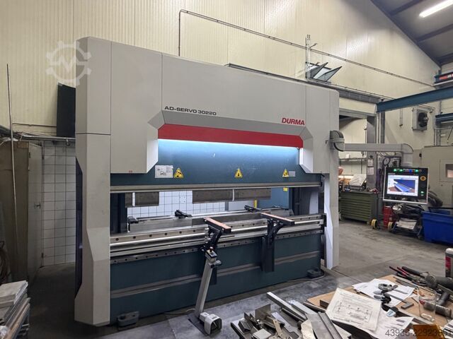 Abkantpresse DURMA - AD-SERVO 30220 DURMA AD-SERVO 30220