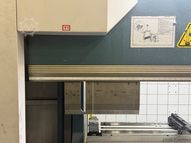 Abkantpresse DURMA - AD-SERVO 30220 DURMA AD-SERVO 30220
