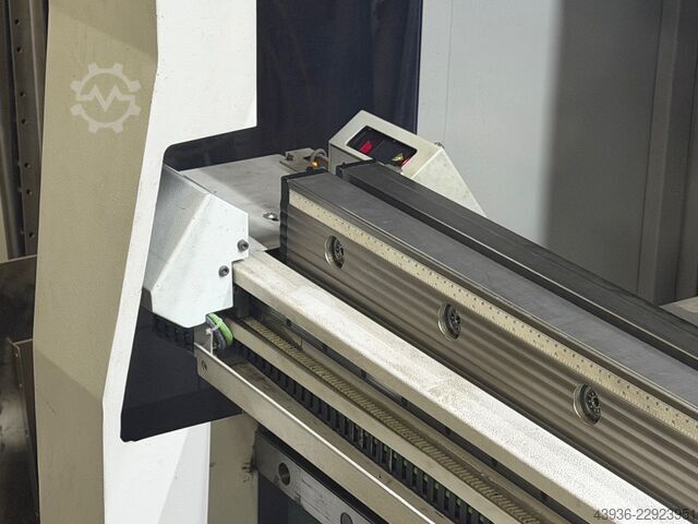 Abkantpresse DURMA - AD-SERVO 30220 DURMA AD-SERVO 30220