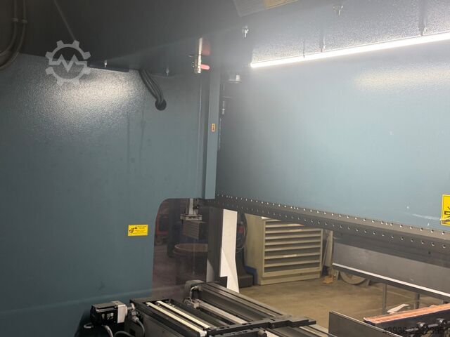 Abkantpresse DURMA - AD-SERVO 30220 DURMA AD-SERVO 30220
