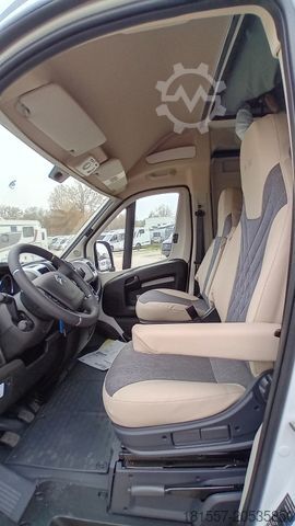 Kastenwagen Wohnmobil / Campervan BÜRSTNER Campeo 4x4 C 540 4 x 4, Schlafdach, Offroad-Pak.