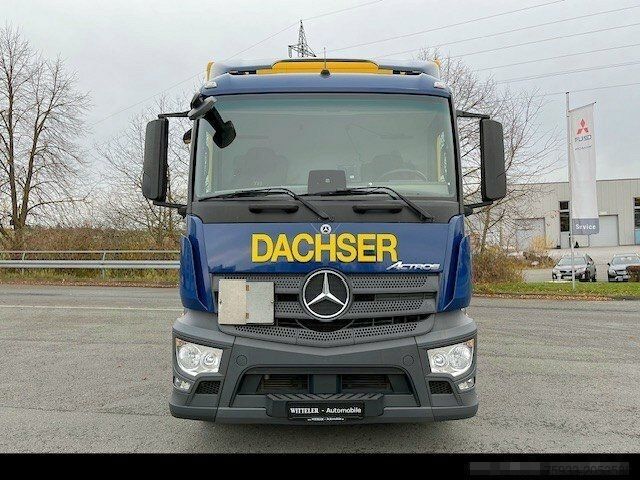 LKW mit Kofferaufbau MERCEDES-BENZ Actros 1832 L Koffer LBW 1,5t+Koffer 8,1m+Klima