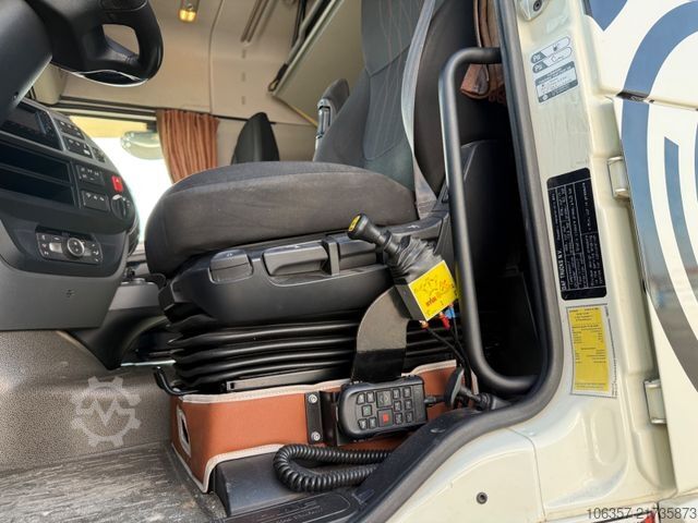 Standard tractor unit DAF XF 530 FT 4x4 Hydrodrive, Hydraulik, Retarder