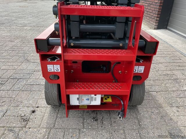 Magni ES0807 AC scissor lift NEW €165 LEASE MAGNI ES0807 AC schaarhoogwerker NIEUW €165 LEASE