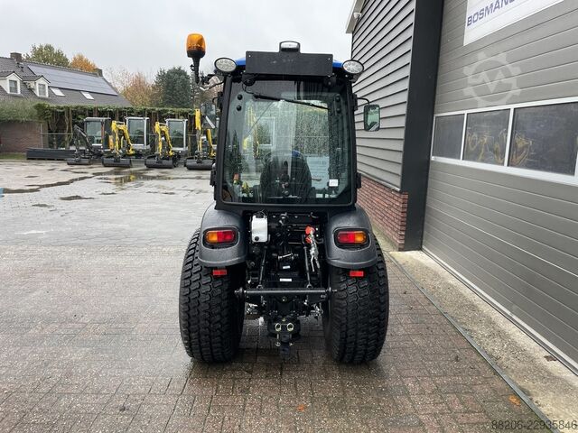 Solis 26 HST mini tractor NEW with cabin / front linkage LEASE €290 SOLIS 26 HST minitractor NIEUW met cabine / fronthef LEASE €290