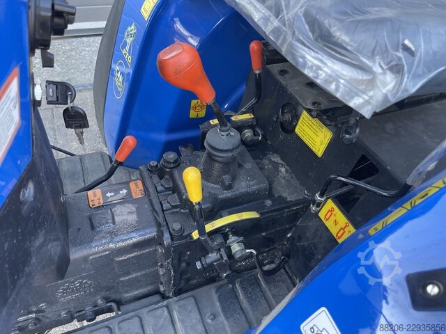 Solis 20 mini tractor NEW (18.5 HP Mitsubishi) incl. turf tires SOLIS 20 minitractor NIEUW (18.5 PK mitsubishi) incl gazonbanden