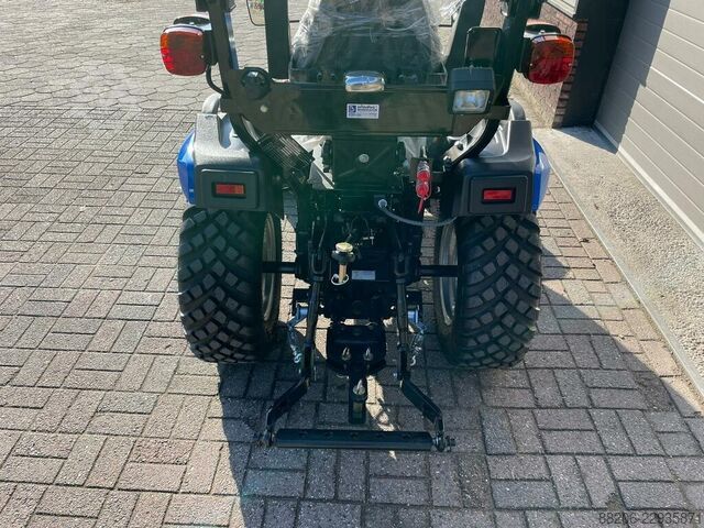 Solis 26 HST compact tractor NEW, multi-purpose tires – 5-year warranty SOLIS 26 HST minitractor NIEUW multi-use banden - 5 jaar garantie