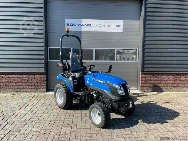 Solis 26 HST compact tractor NEW, multi-purpose tires – 5-year warranty SOLIS 26 HST minitractor NIEUW multi-use banden - 5 jaar garantie