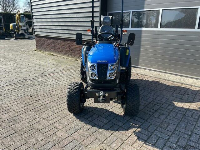 Solis 26 HST compact tractor NEW, multi-purpose tires – 5-year warranty SOLIS 26 HST minitractor NIEUW multi-use banden - 5 jaar garantie