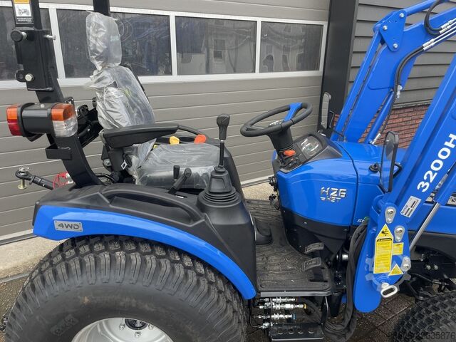 Solis 26 HST mini tractor NEW with front loader €245 LEASE SOLIS 26 HST minitractor NIEUW met frontlader €245 LEASE