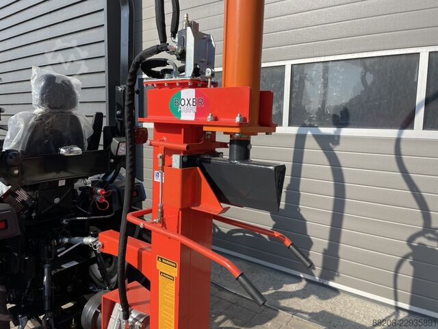 Boxer LSP22T log splitter / wood splitter / splitting machine NEW BOXER LSP22T houtklover / houtkluiver / kliefmachine NIEUW