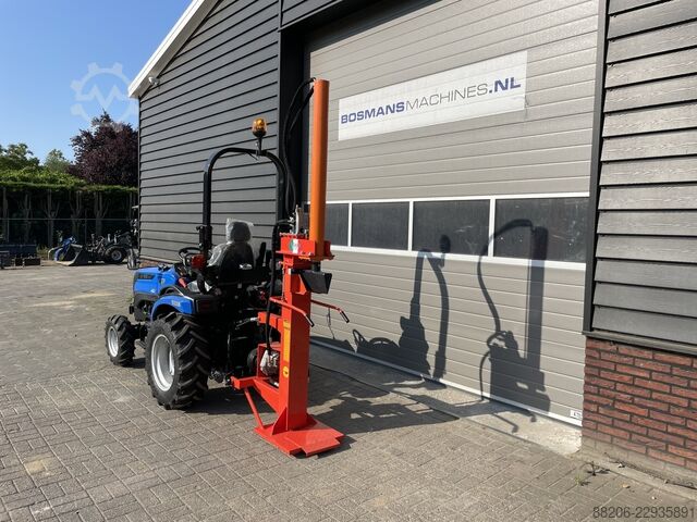 Boxer LSP22T log splitter / wood splitter / splitting machine NEW BOXER LSP22T houtklover / houtkluiver / kliefmachine NIEUW