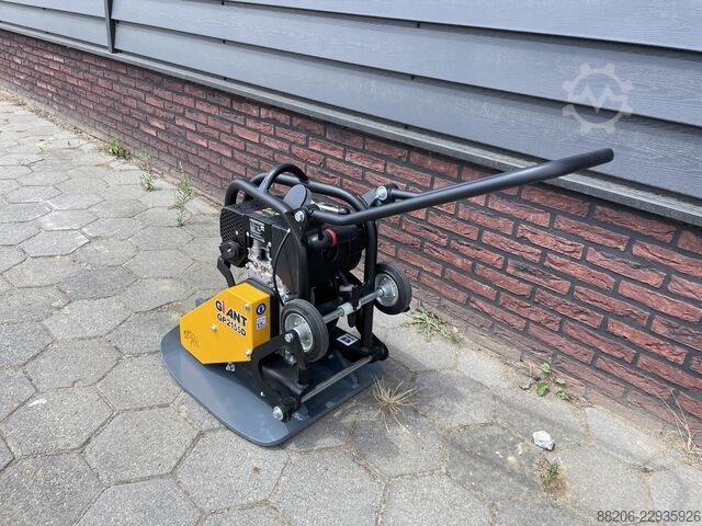 Giant GP2155D compaction plate NEW GIANT GP2155D trilplaat NIEUW