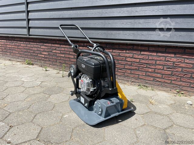 Giant GP2155D compaction plate NEW GIANT GP2155D trilplaat NIEUW