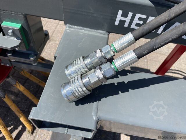 Hemach hydraulic weed brush for wheel loader / forklift NEW HEMACH hydr. onkruidborstel voor shovel / heftruck NIEUW