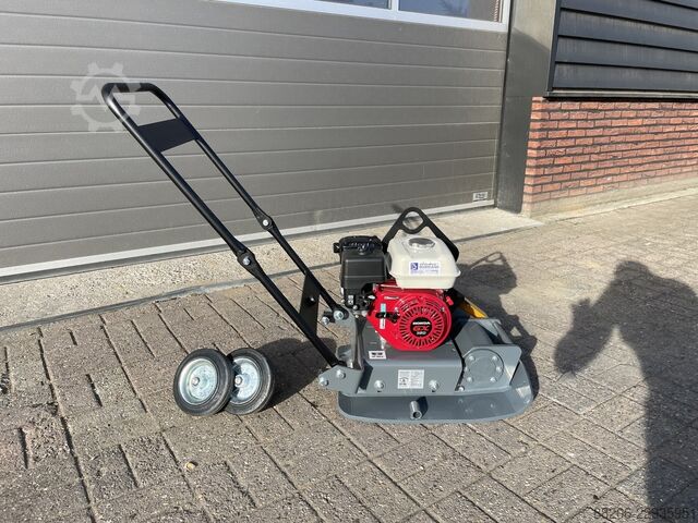 Giant GP1950G compaction plate NEW GIANT GP1950G trilplaat NIEUW