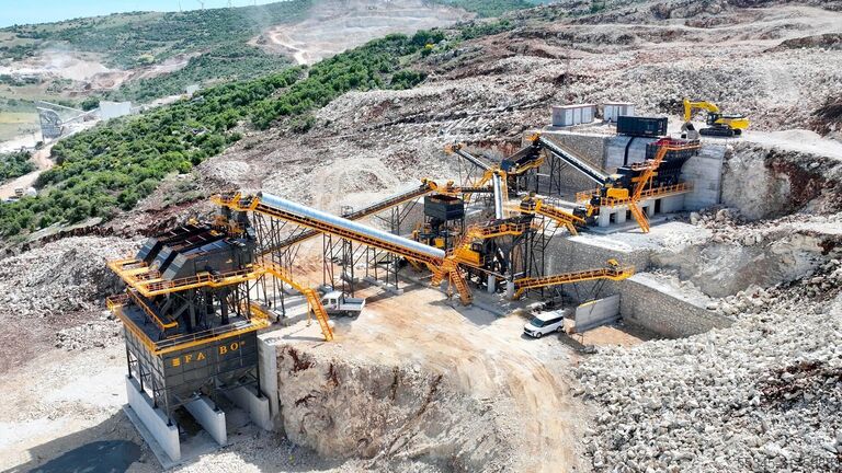 Crushing equipment FABO Fixed Crusher 500-600 TPH