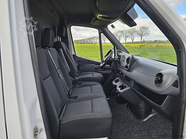 High-roof van MERCEDES-BENZ SPRINTER 315 L3H2 Maxi Automaat!