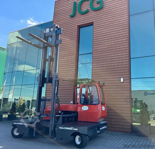 Side loader forklift Combilift C5000SL // Mast with free lift