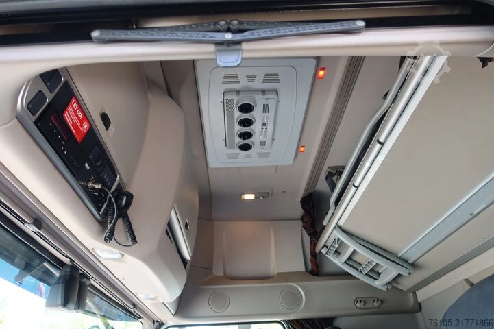 Car transporter DAF XF 450 106 XF 450 6x2 Oprijwagen/Machine transport