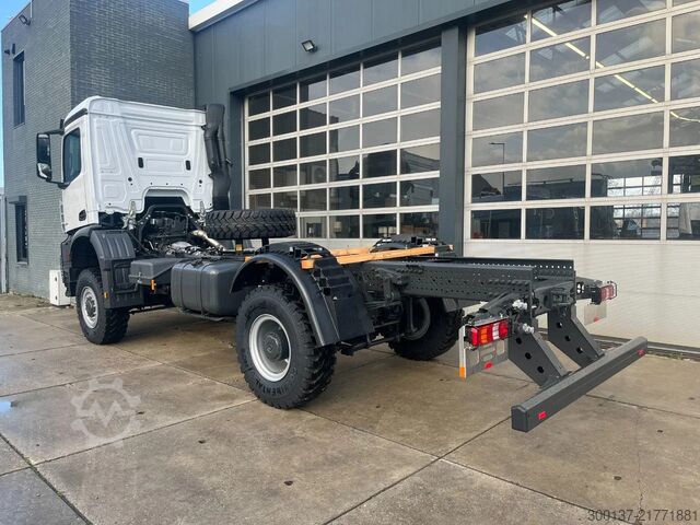 Chassis with cab Mercedes-Benz Arocs 1736 AK 4x4 Chassis Cabin