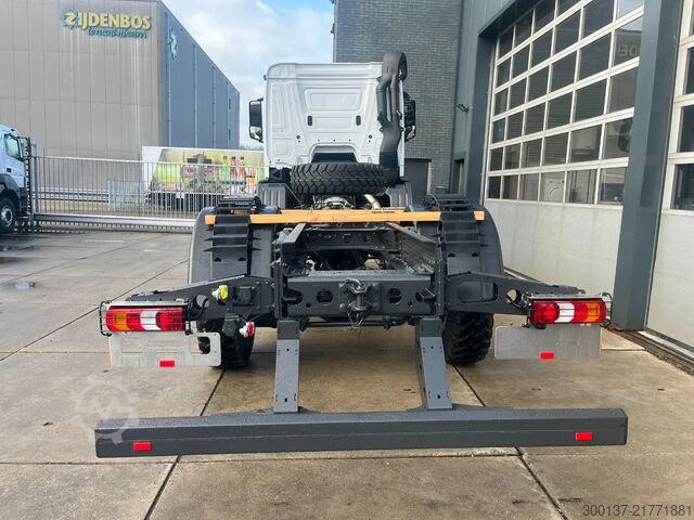 Chassis with cab Mercedes-Benz Arocs 1736 AK 4x4 Chassis Cabin