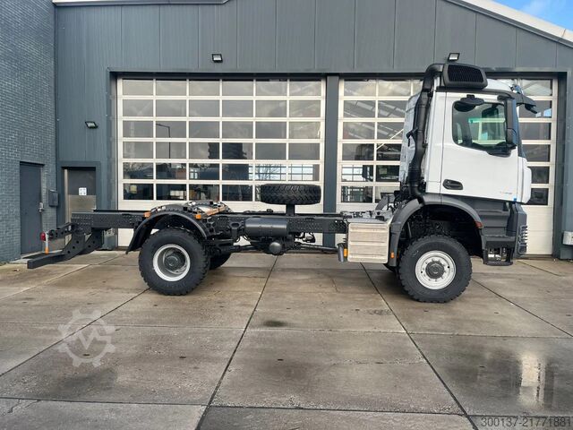 Chassis with cab Mercedes-Benz Arocs 1736 AK 4x4 Chassis Cabin