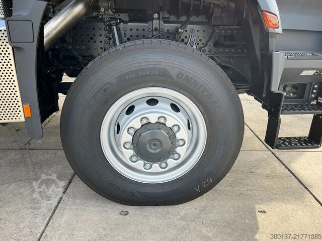 Heavy load Mercedes-Benz Arocs 4058 AS 6x6 Tractor Head 180T Push Pull E...