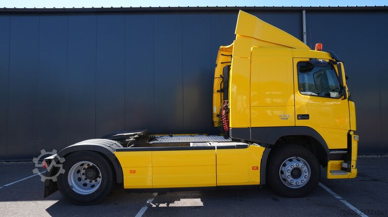 Standard-SZM Volvo FM 330 tractor unit