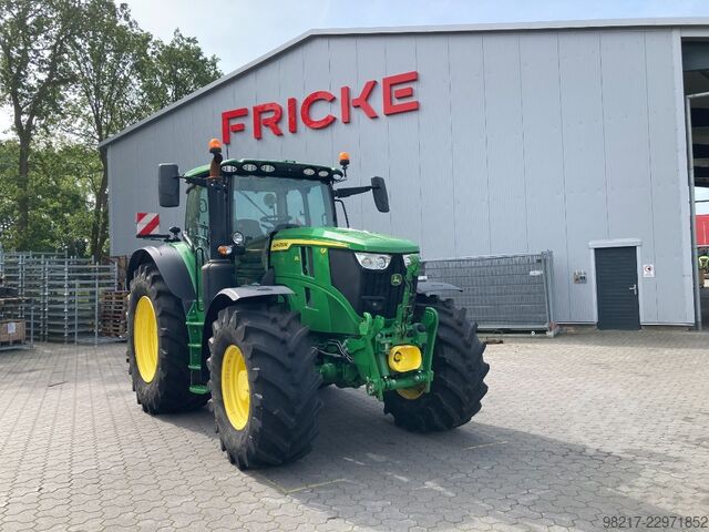 John Deere 6R215 John Deere 6R215