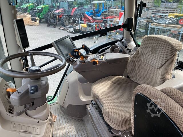John Deere 6R215 John Deere 6R215