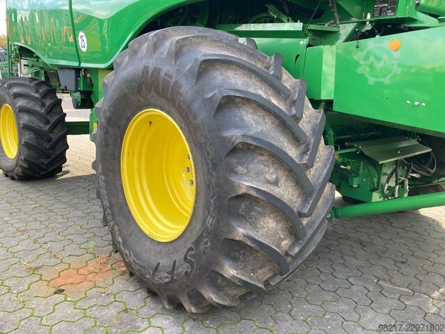 John Deere T 670 Allrad John Deere T 670 Allrad